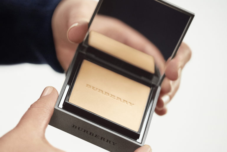 Burberry Cashmere Compact